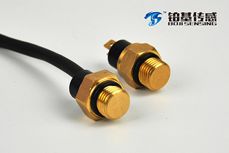 螺牙安装式高导热电压输出型温度传感器